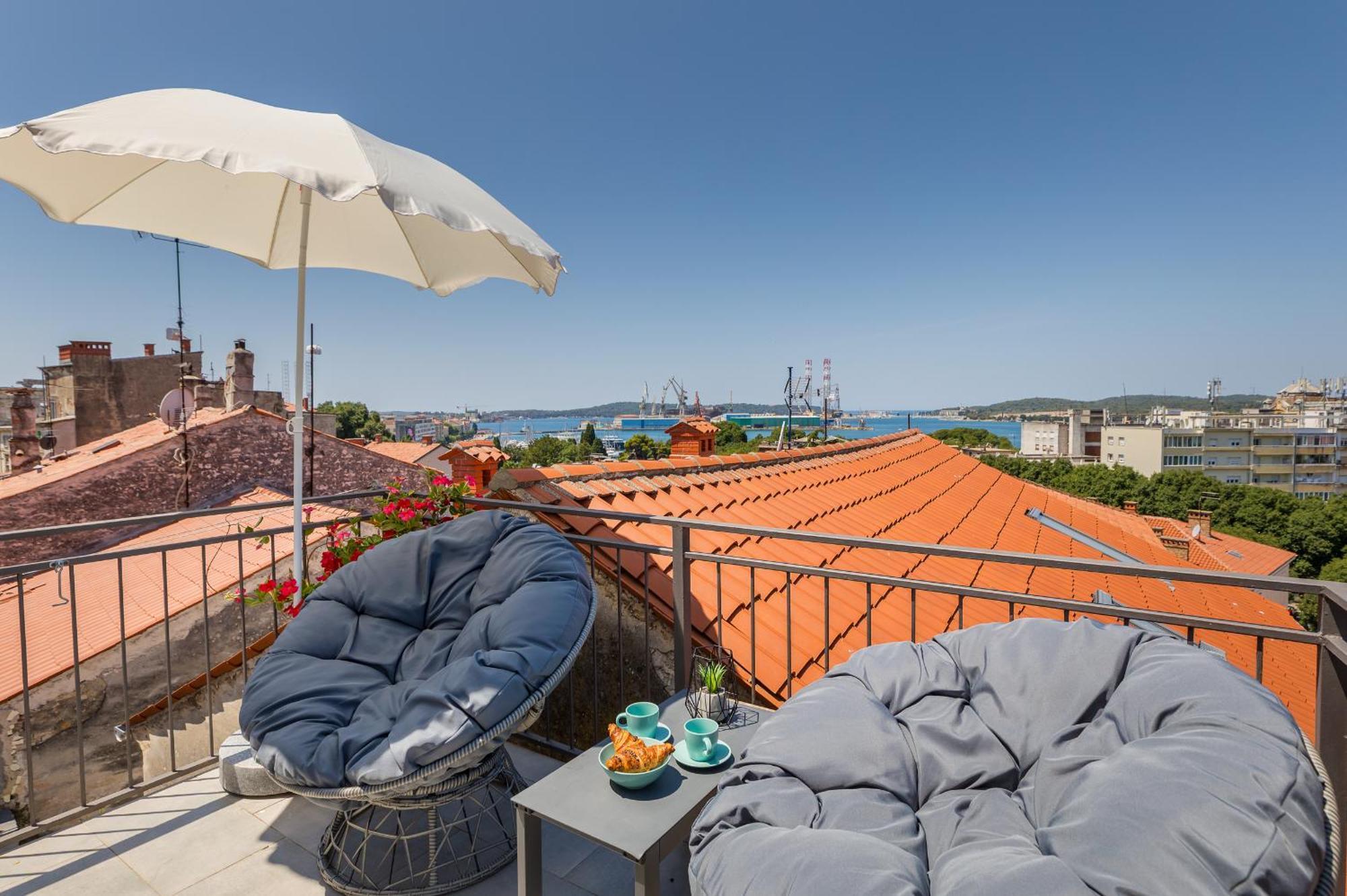 Bay View *